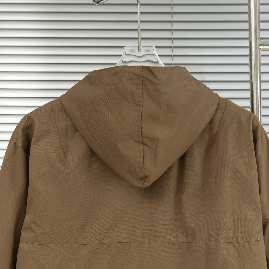 P520 top version (different currencies) can be coded into the official website Style: Ralph Lauren POLO Ralph Lauren original open mold small label embroidery outdoor old money style waterproof jacket Color: picture color Size: S-XL Fabric: woven Accessories: full set of customized accessories No gender distinction, the same style for men and women